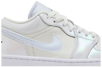 Foto do produto Tênis Air Jordan 1 Low SE Year of the Snake