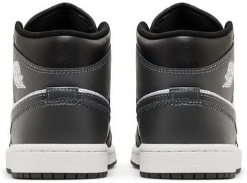 Foto do produto Tênis Air Jordan 1 Mid Iron Grey
