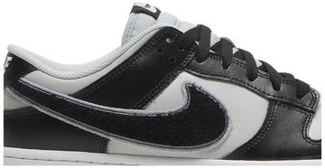 Foto do produto Tênis Nike Dunk Low Chenille Swoosh - Black Grey Fog