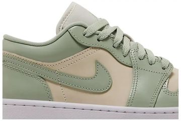 Foto do produto Tênis Air Jordan 1 Low SE Seafoam Sail