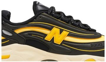 Foto do produto Tênis New Balance Bricks & Wood x 1000 A Different Bounce