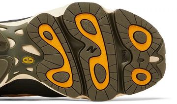 Foto do produto Tênis New Balance Bricks & Wood x 1000 A Different Bounce