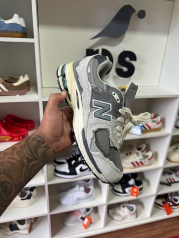 Foto do produto Tênis New Balance 2002R Protection Pack - Rain Cloud (PRONTA ENTREGA)