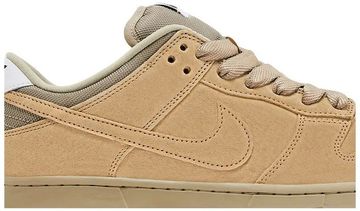 Foto do produto Tênis Nike Dunk Low SB Pro Parachute Beige