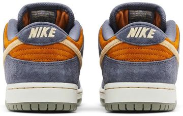 Foto do produto Tênis Nike Dunk Low SB Light Carbon Monarch