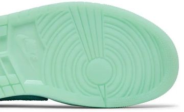 Foto do produto Tênis Air Jordan Retro Low OG Washed Teal