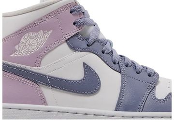 Foto do produto Tênis  Air Jordan 1 Mid Indigo Haze Doll