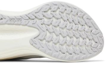 Foto do produto Tênis Puma MagMax Nitro White Silver