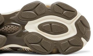 Foto do produto Tênis Asics Gel Quantum Kinetic Birch Dark Taupe