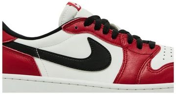 Foto do produto Tênis Nike Air Jordan 1 Retro Low OG Chicago