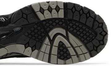 Foto do produto Tênis New Balance 860 v2 Black Grey