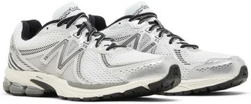 Foto do produto Tênis New Balance 860 v2 Milky Way Pack - Optic White