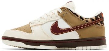 Foto do produto Tênis Nike Dunk Low Khaki Team Red