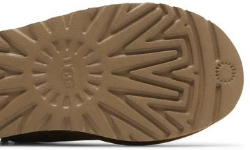 Foto do produto Bota UGG Classic Ultra Mini Platform Boot Chestnut