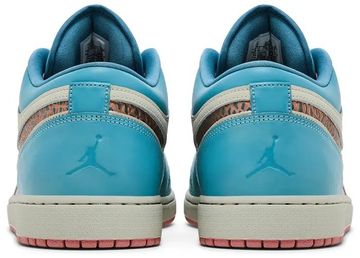 Foto do produto Tênis Air Jordan 1 Low SE Somos Eternos