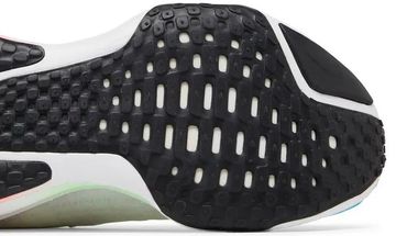 Foto do produto Tênis Nike ZoomX Invincible 3 Year of the Dragon