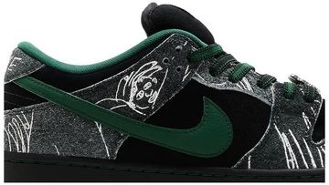 Foto do produto Tênis Nike THERE Skateboards x Dunk Low SB Ultra Humanized