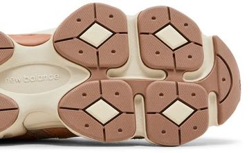 Foto do produto Tênis New Balance 9060 Craftwork Pack Copper