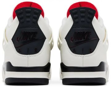 Foto do produto Tênis Air Jordan 4 Retro Flight Club
