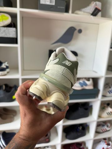 Foto do produto Tênis New Balance 9060 Olivine (PRONTA ENTREGA)