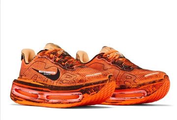 Foto do produto Tênis Nike Melitta Baumeister x Vomero Premium Total Orange