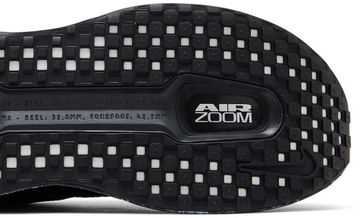 Foto do produto Tênis Nike Vomero Premium Black Realtree