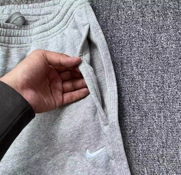 Foto do produto Calça Moletom Nike Club OH Grey