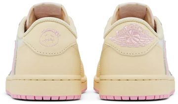Foto do produto Tênis Travis Scott x Air Jordan 1 Retro Low OG SP Shy Pink