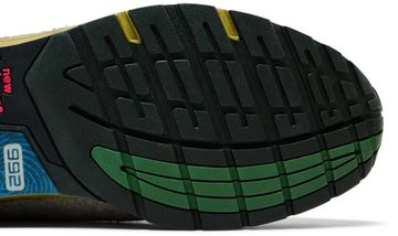 Foto do produto Tênis New Balance Salehe Bembury x 992 Calm Be The Crater