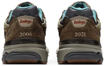 Foto do produto Tênis New Balance Bodega x 990v3 Anniversary