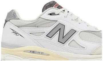 Foto do produto Tênis New Balance Teddy Santis x 990v3 Sea Salt