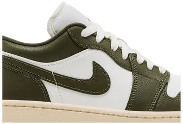 Foto do produto Tênis Air Jordan 1 Low Medium Olive