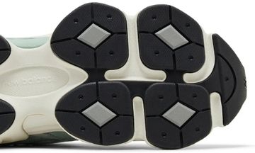 Foto do produto Tênis New Balance 9060 New Spruce Salt Marsh
