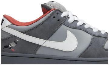 Foto do produto Tênis Nike Jeff Staple x Dunk Low Pro SB Pigeon