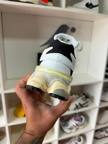 Foto do produto Tênis New Balance 9060 White Black (PRONTA ENTREGA)