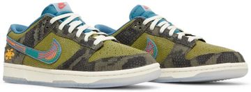 Foto do produto Tênis Nike Dunk Low SiEMPRE Familia
