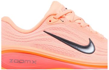 Foto do produto Tênis Nike Vomero Plus Orange Plus