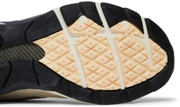 Foto do produto Tênis New Balance Teddy Santis x 990v3 Made in USA Moonbeam