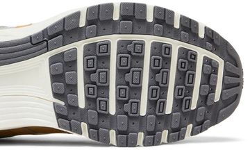Foto do produto Tênis Nike P-6000 Year of the Horse