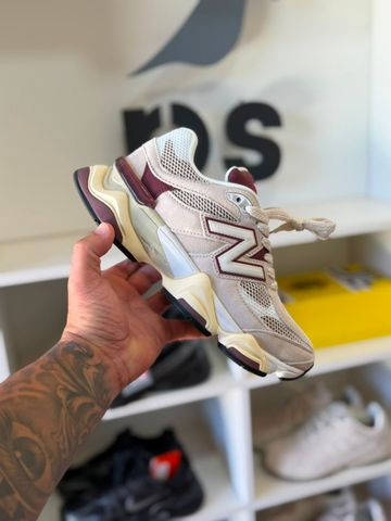 Foto do produto Tênis New Balance 9060 Linen Burgundy (PRONTA ENTREGA)