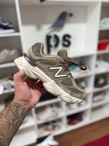 Foto do produto Tênis New Balance 9060 Mushroom Brown (PRONTA ENTREGA)