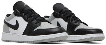 Foto do produto Tênis Air Jordan 1 Low Light Smoke Grey