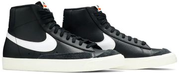 Foto do produto Tênis Nike Blazer Mid '77 Vintage Black Sail