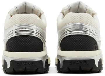 Foto do produto Tênis Chanel CC Logo Sneaker White Silver