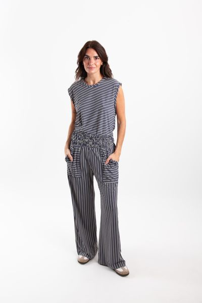 CALÇA FABI Look