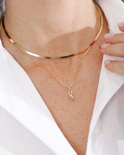 Choker dourada malha veneziana pingente infinito