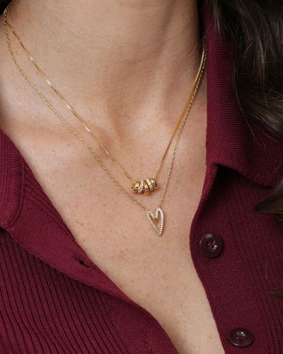 Colar Dourado com Berloques Lisos e Cravejados