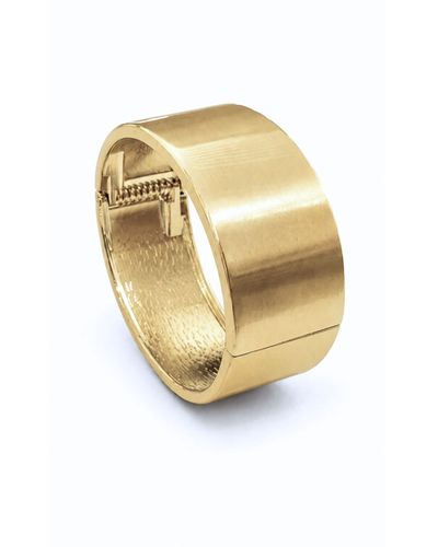 Bracelete dourado acetinado fecho mola 