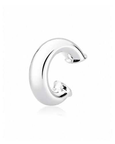 Piercing fake prateado design moderno formato tubo