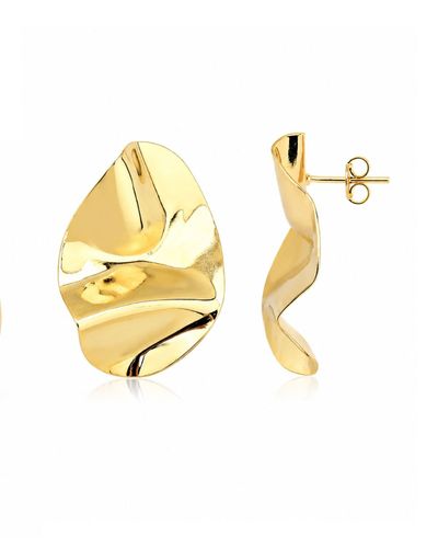 Brinco dourado oval orgânico amassado